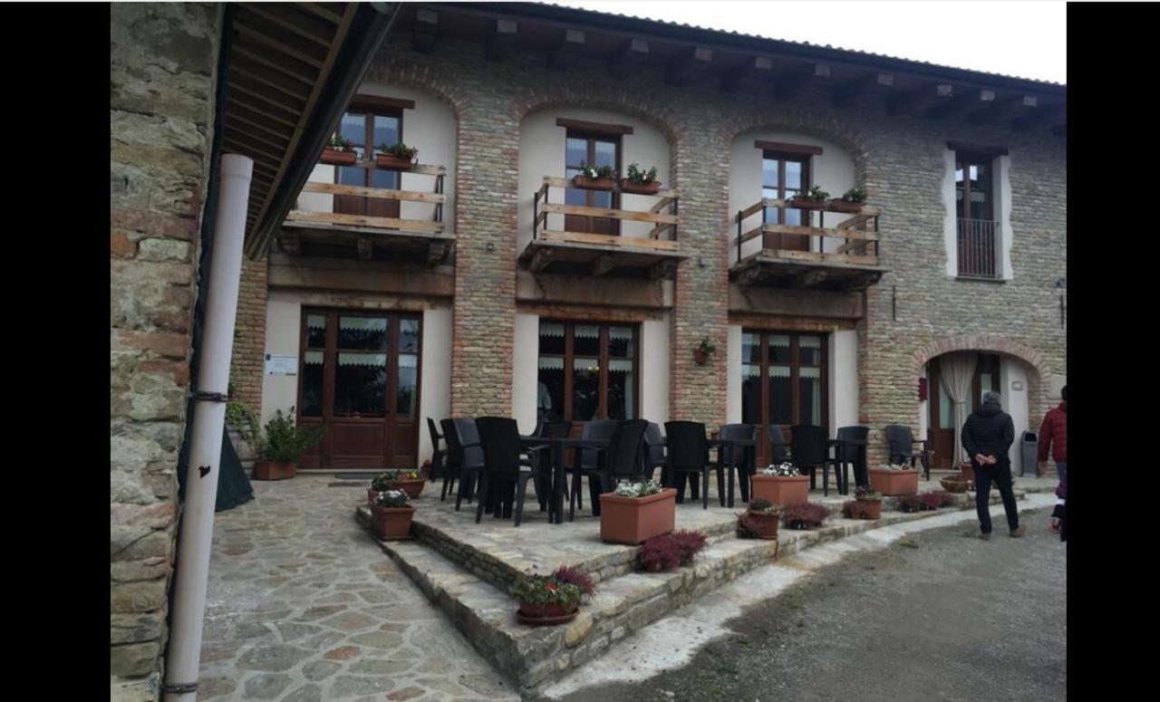 Agriturismo Locanda Dei Cacciatori Dogliani Exteriér fotografie